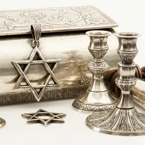 שאלות ותשובות: כיצד לבחור פמוטים מכסף וכלי יודאיקה המשלבים אומנות עתיקה, מסורת ונשמה?